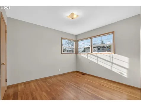 5306 SE 64th Avenue Portland OR 97206