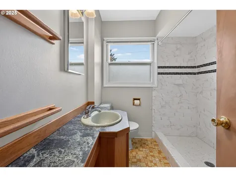 5306 SE 64th Avenue Portland OR 97206