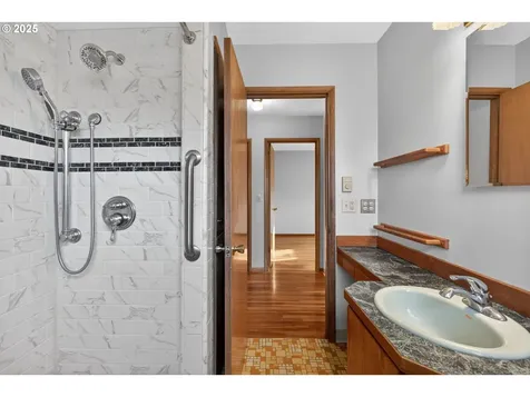 5306 SE 64th Avenue Portland OR 97206