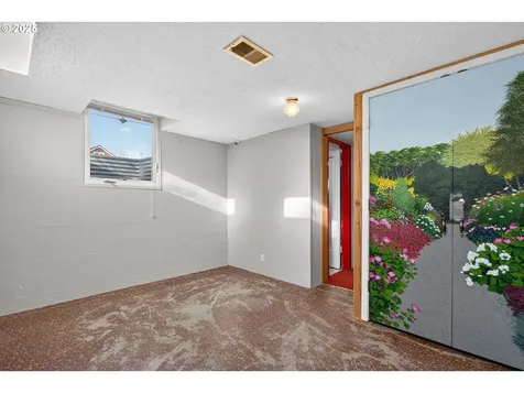 5306 SE 64th Avenue Portland OR 97206
