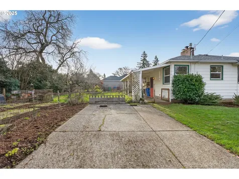5306 SE 64th Avenue Portland OR 97206