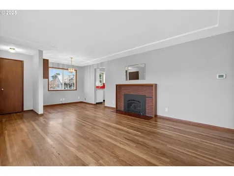 5306 SE 64th Avenue Portland OR 97206