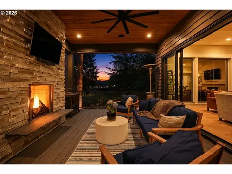 18965 Pilkington Road Lake Oswego OR 97035