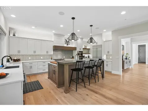 18965 Pilkington Road Lake Oswego OR 97035