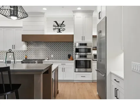 18965 Pilkington Road Lake Oswego OR 97035