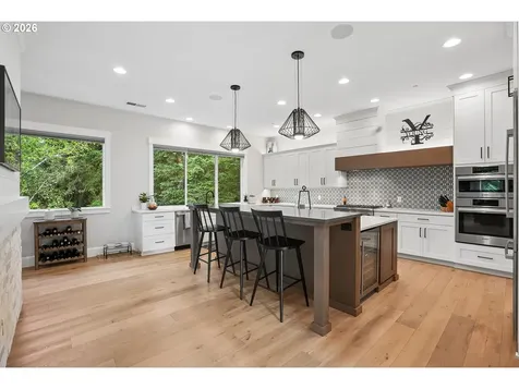 18965 Pilkington Road Lake Oswego OR 97035