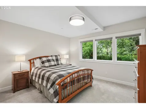 18965 Pilkington Road Lake Oswego OR 97035