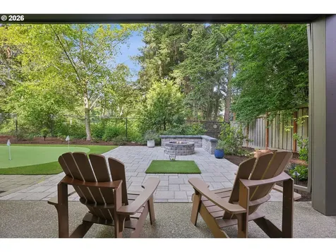 18965 Pilkington Road Lake Oswego OR 97035