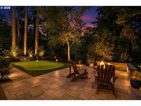 18965 Pilkington Road Lake Oswego OR 97035