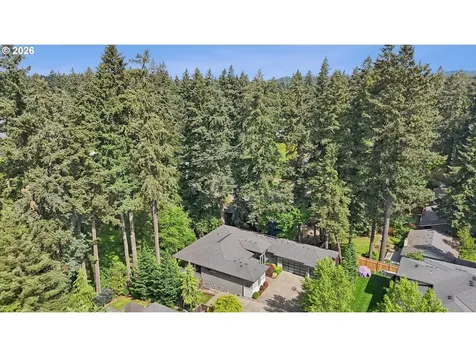 18965 Pilkington Road Lake Oswego OR 97035