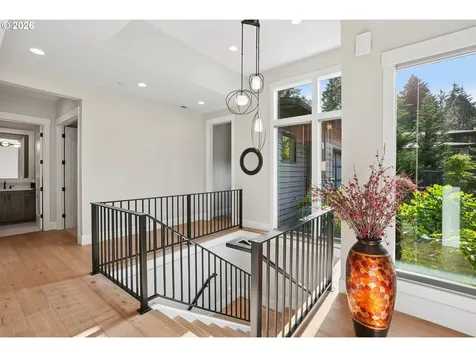 18965 Pilkington Road Lake Oswego OR 97035