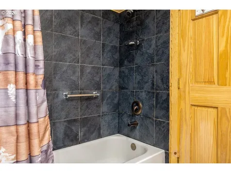 10256 Ridge View Terrace Birkenfeld OR 97016