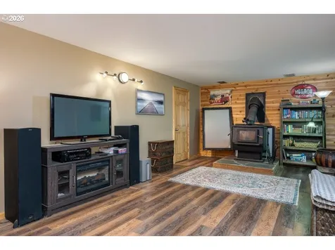 10256 Ridge View Terrace Birkenfeld OR 97016