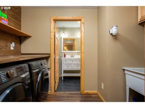 10256 Ridge View Terrace Birkenfeld OR 97016