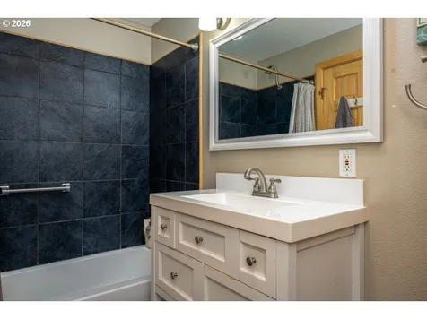 10256 Ridge View Terrace Birkenfeld OR 97016