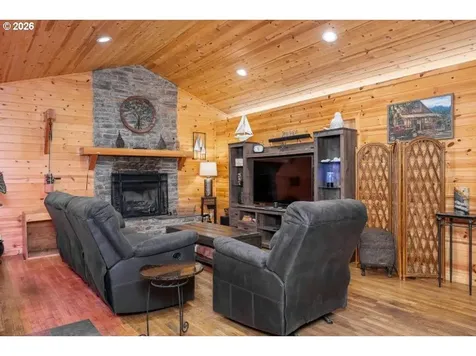 10256 Ridge View Terrace Birkenfeld OR 97016