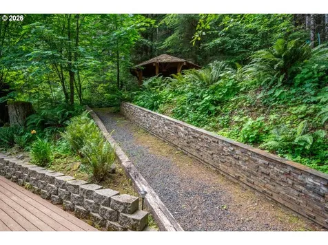 10256 Ridge View Terrace Birkenfeld OR 97016