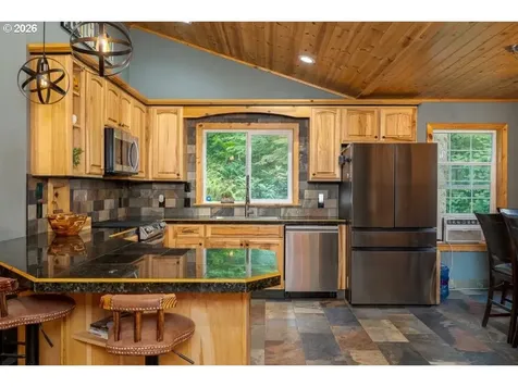 10256 Ridge View Terrace Birkenfeld OR 97016