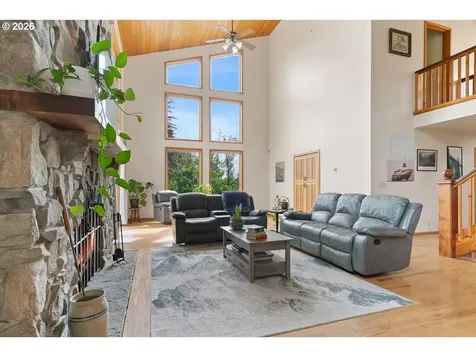 41114 SW Fort Hill Road Willamina OR 97396