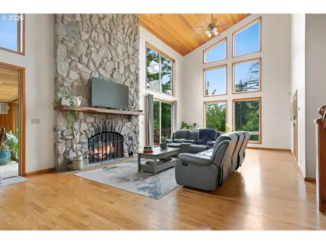 41114 SW Fort Hill Road Willamina OR 97396