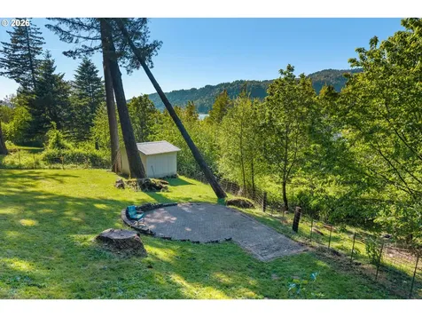 47645 E Columbia River Highway Corbett OR 97019