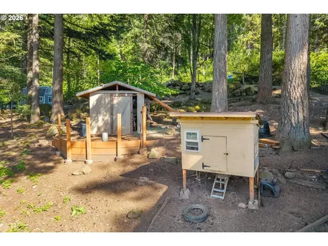 47645 E Columbia River Highway Corbett OR 97019