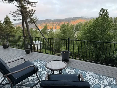 47645 E Columbia River Highway Corbett OR 97019