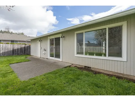 127 SW Poplar Court Mcminnville OR 97128