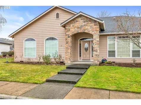 233 Keystone Way Eagle Point OR 97524