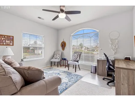 233 Keystone Way Eagle Point OR 97524