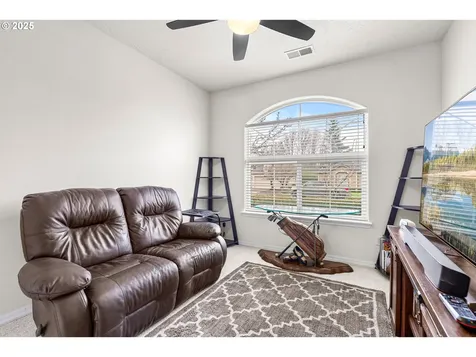 233 Keystone Way Eagle Point OR 97524