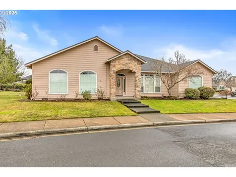 233 Keystone Way Eagle Point OR 97524