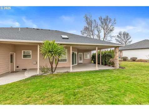 233 Keystone Way Eagle Point OR 97524
