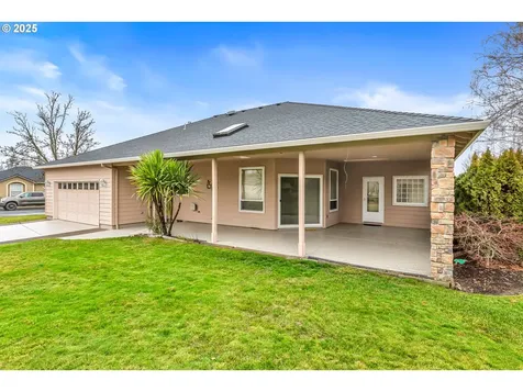 233 Keystone Way Eagle Point OR 97524
