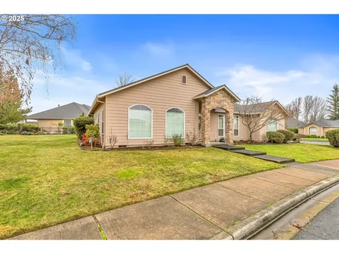 233 Keystone Way Eagle Point OR 97524