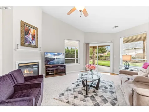 233 Keystone Way Eagle Point OR 97524