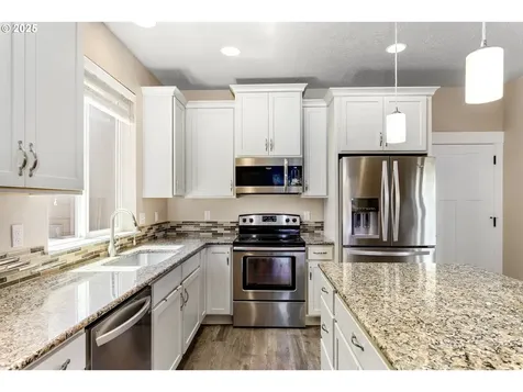 124 NE Megan Drive Estacada OR 97023