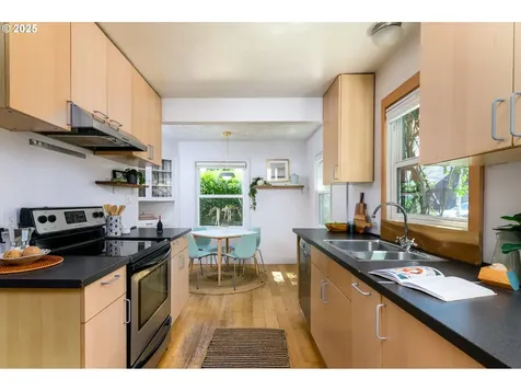 5525 NE 45th Avenue Portland OR 97218
