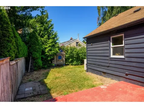5525 NE 45th Avenue Portland OR 97218