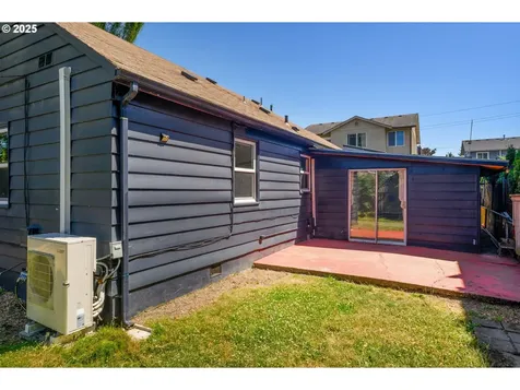 5525 NE 45th Avenue Portland OR 97218