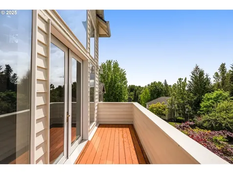1318 NW Slocum Way Portland OR 97229