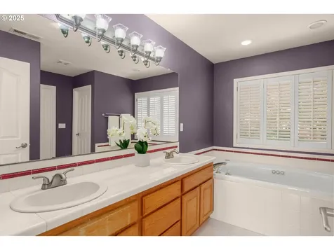 1318 NW Slocum Way Portland OR 97229