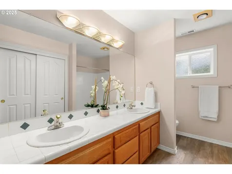 1318 NW Slocum Way Portland OR 97229