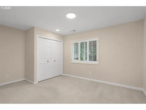 1318 NW Slocum Way Portland OR 97229