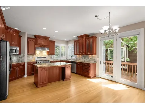 1318 NW Slocum Way Portland OR 97229
