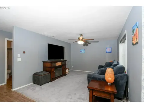 2000 Cougar Avenue SW Albany OR 97321