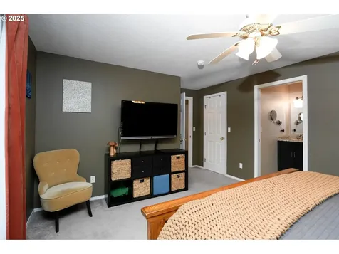 2000 Cougar Avenue SW Albany OR 97321