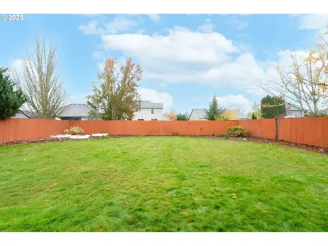 2000 Cougar Avenue SW Albany OR 97321