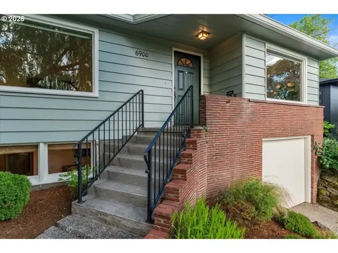 6900 SW 4th Avenue Portland OR 97219