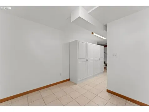 6900 SW 4th Avenue Portland OR 97219